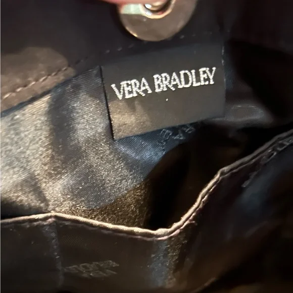 Vera Bradley quilted cloth handbag purse. Double handles 2 inside zipper pockets - Picture 3 of 10